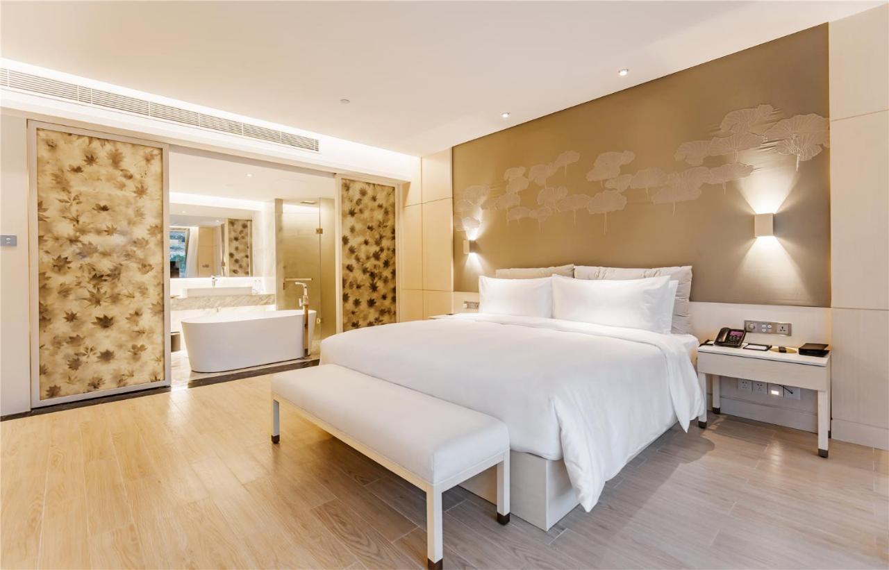 Palace Resort Villas Yalong Bay Sanya Exterior photo