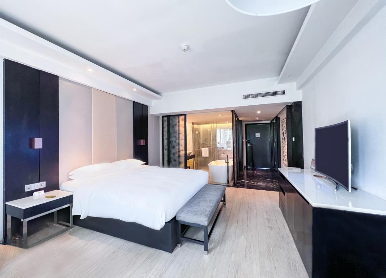 Palace Resort Villas Yalong Bay Sanya Exterior photo