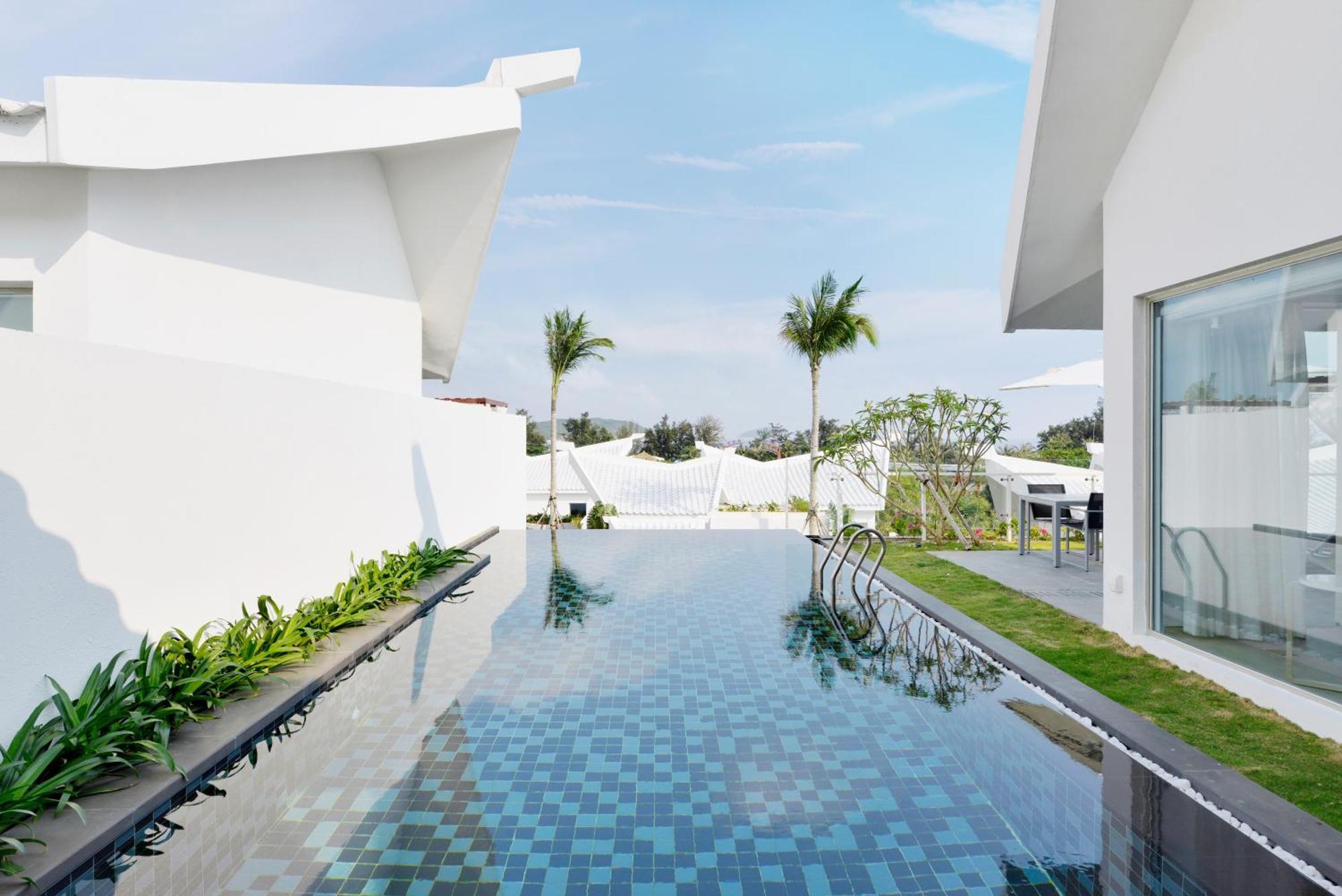 Palace Resort Villas Yalong Bay Sanya Exterior photo