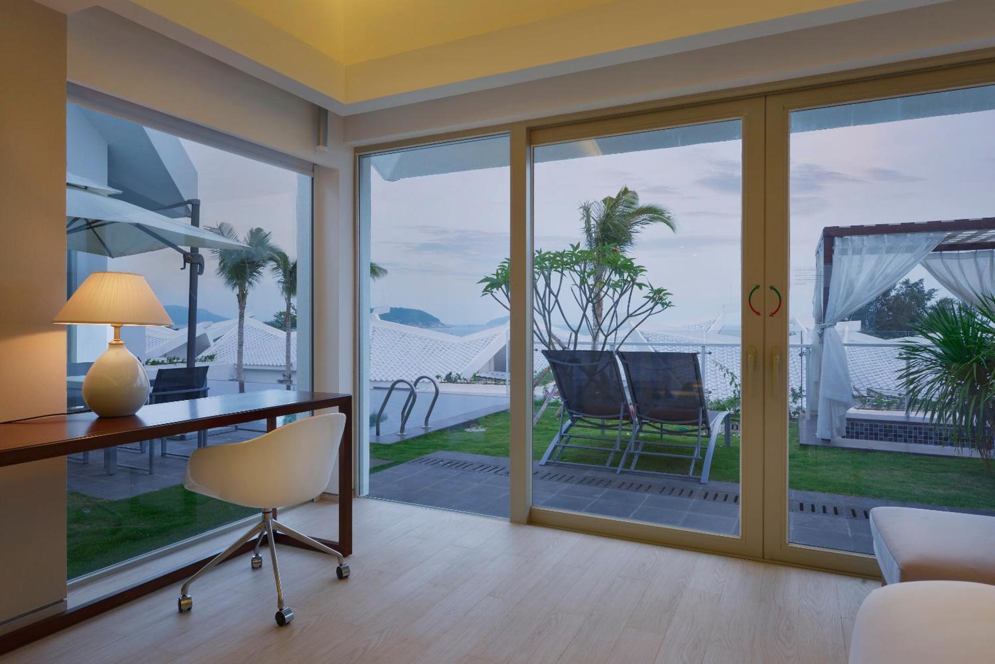 Palace Resort Villas Yalong Bay Sanya Exterior photo