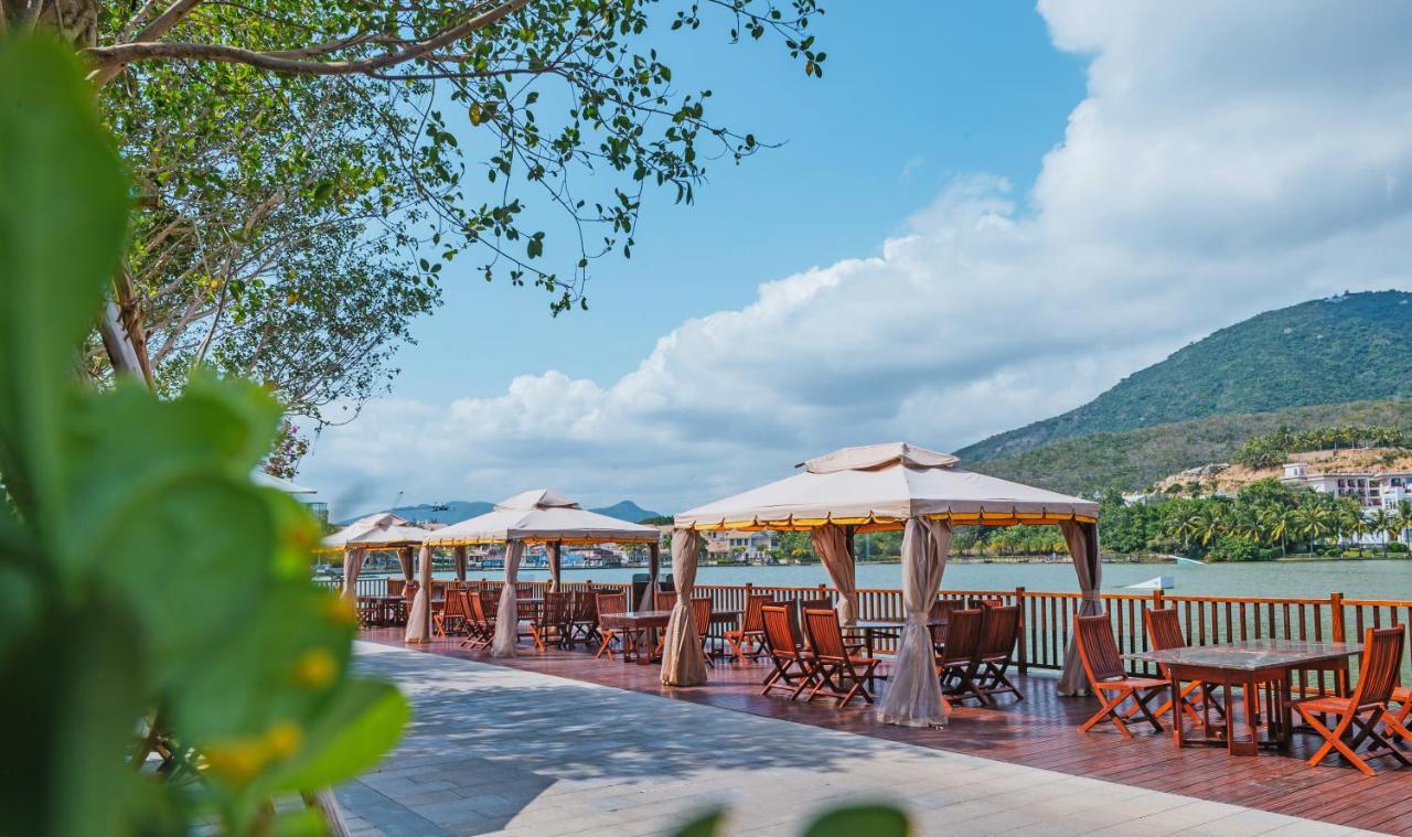Palace Resort Villas Yalong Bay Sanya Exterior photo