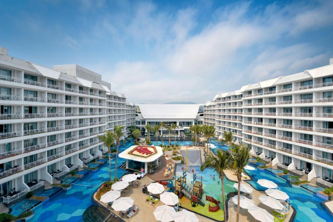 Palace Resort Villas Yalong Bay Sanya Exterior photo